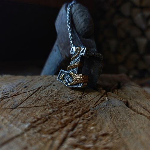 Amuleto Mjolnir – El Martillo de Thor ⚡
